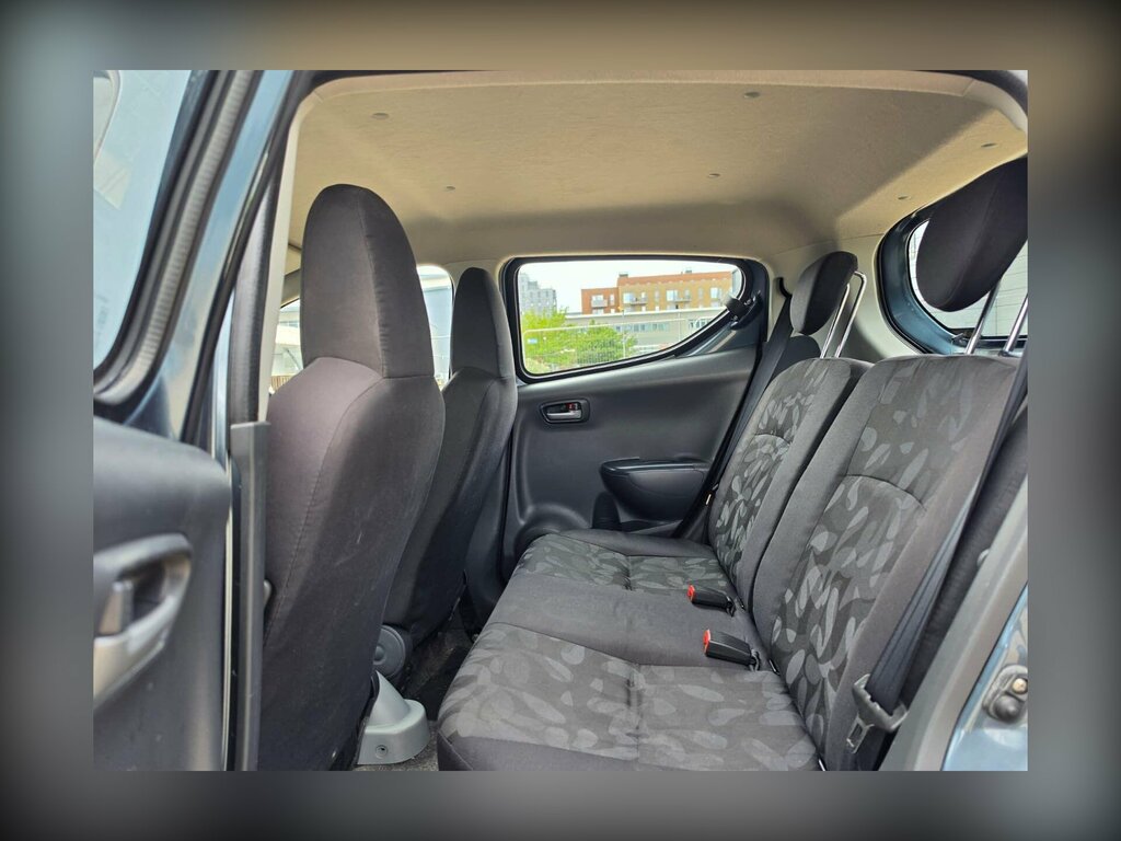 Suzuki Alto 1L Cruz White #22