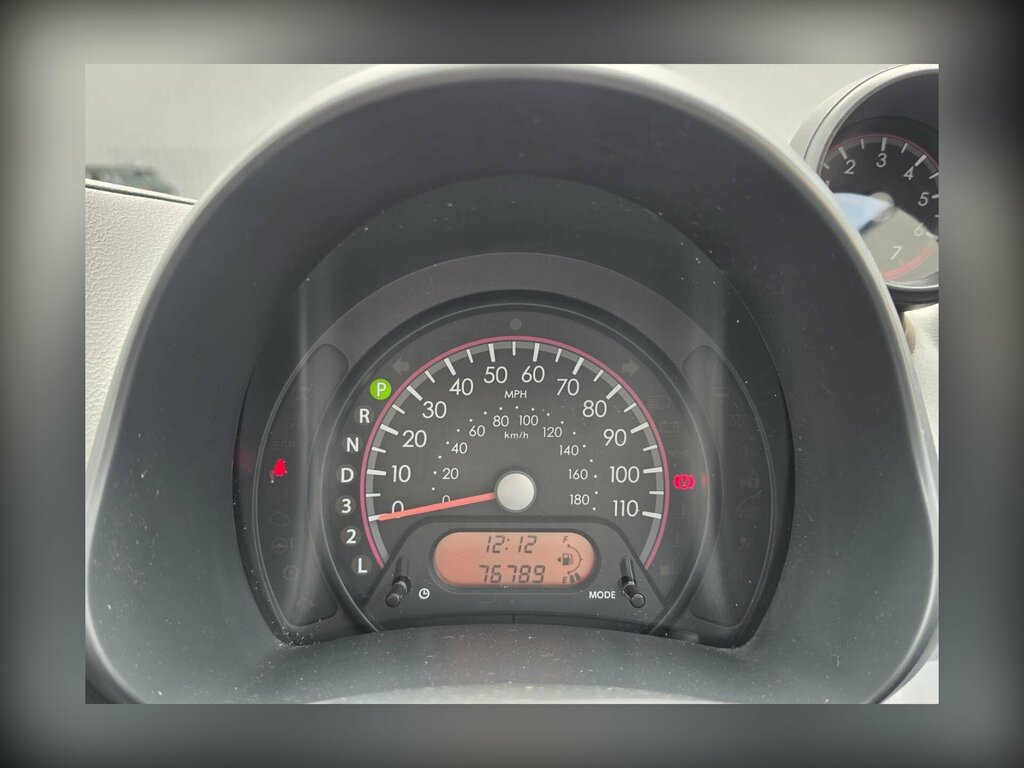 Suzuki Alto 1L Cruz White #27