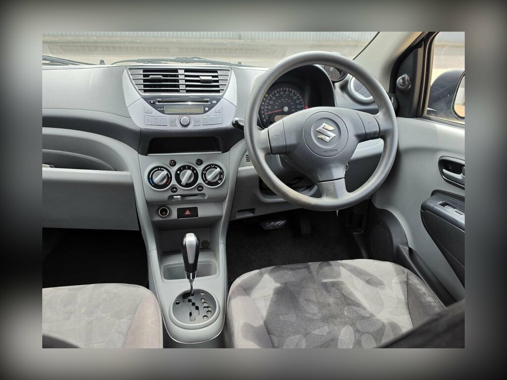 Suzuki Alto 1L Cruz White #19