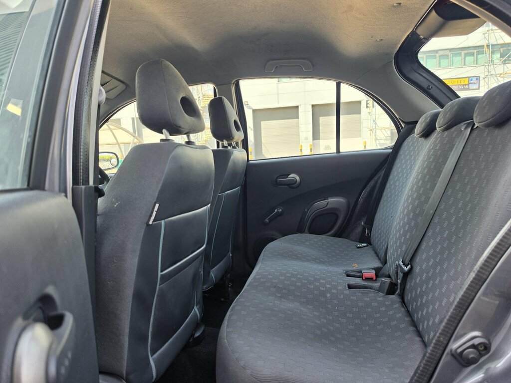 Nissan Micra Hatchback Se 2004 Gold #17