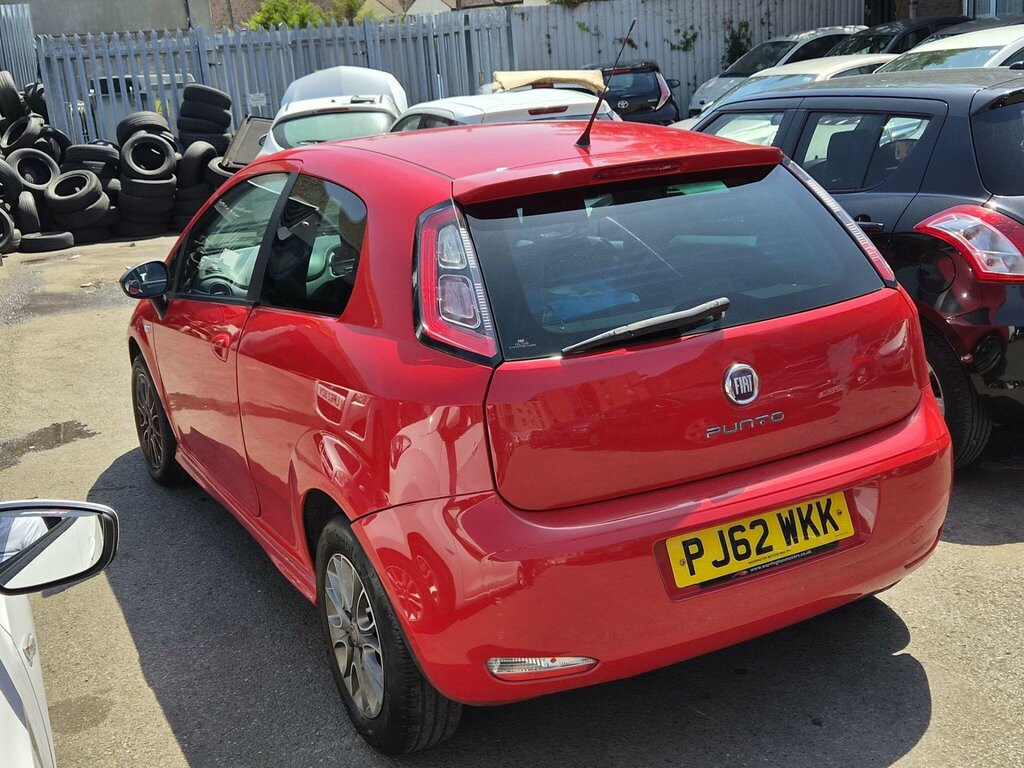 Fiat Punto Hatchback Easy 2013 White #11