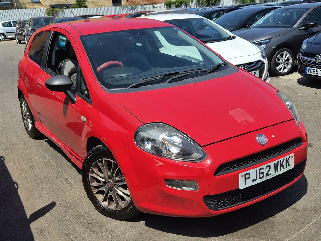 Fiat Punto 1.4 Gbt Euro 5 Ss Red