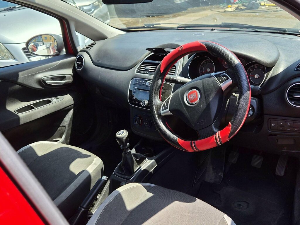 Fiat Punto Hatchback Easy 2013 White #13