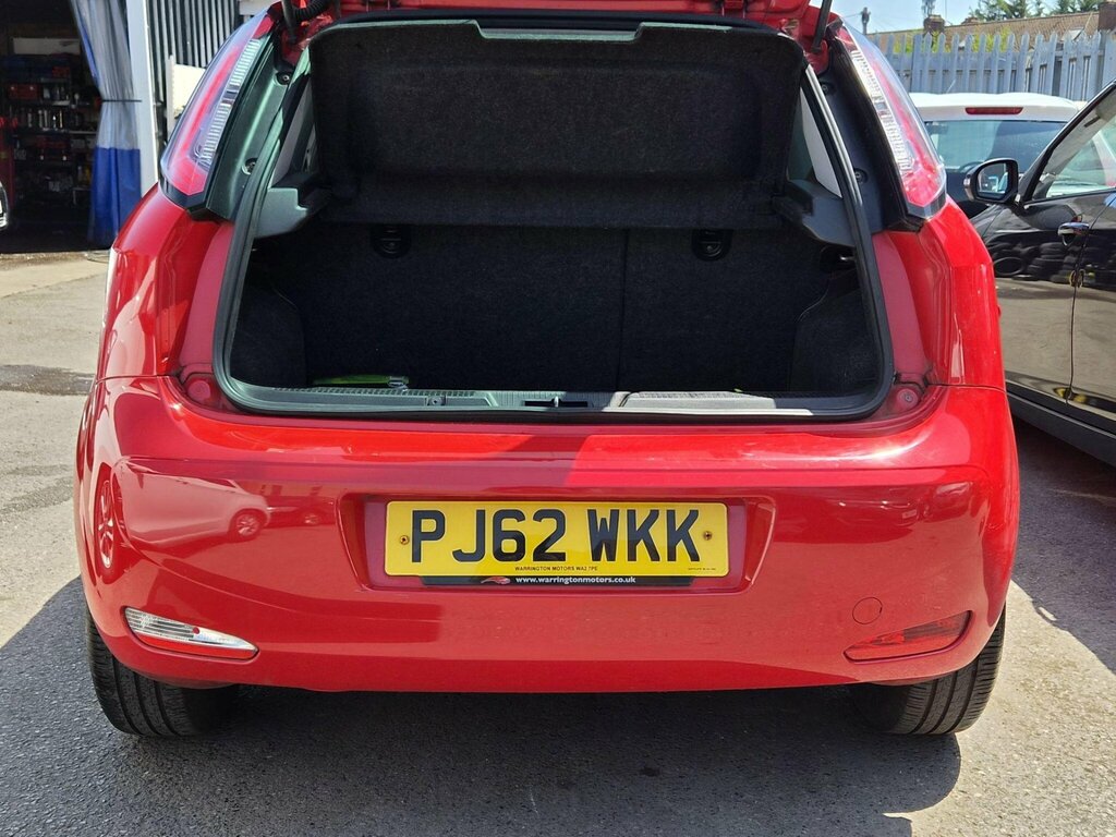 Fiat Punto Hatchback Easy 2013 White #12