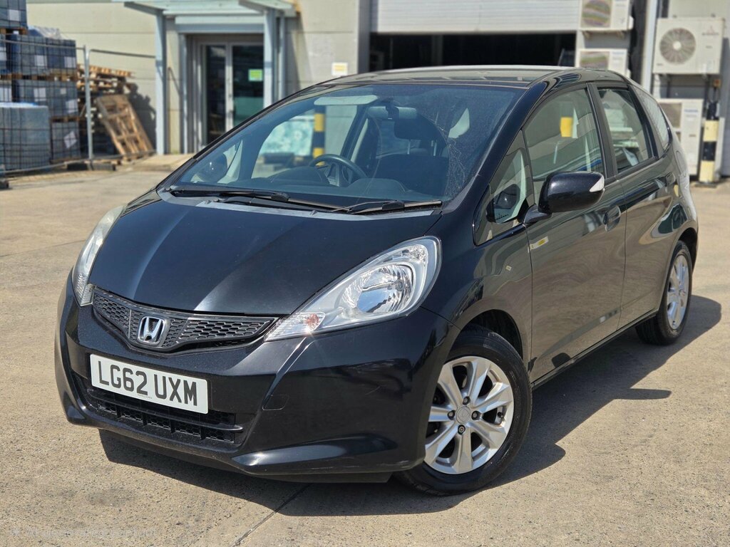 Honda Jazz 1.4 I-vtec Es Cvt Euro 5 Black #2