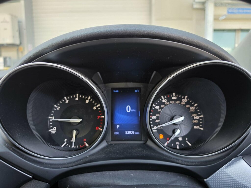 Toyota Avensis Active 1.8M Silver #29