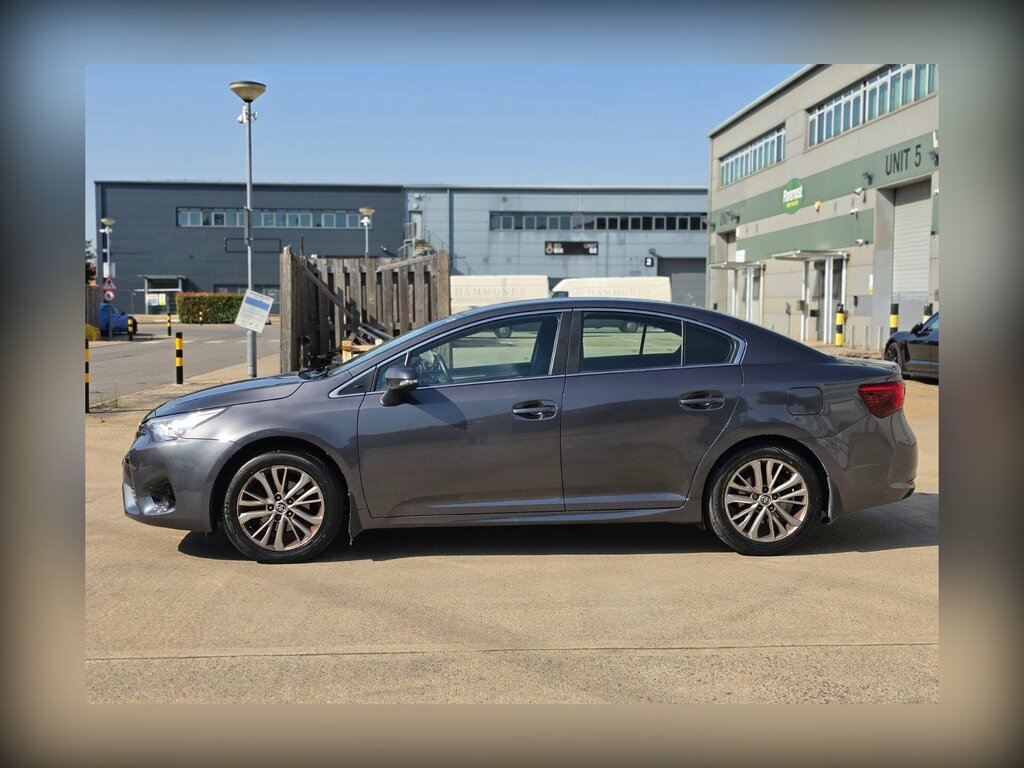 Toyota Avensis Active 1.8M Silver #15