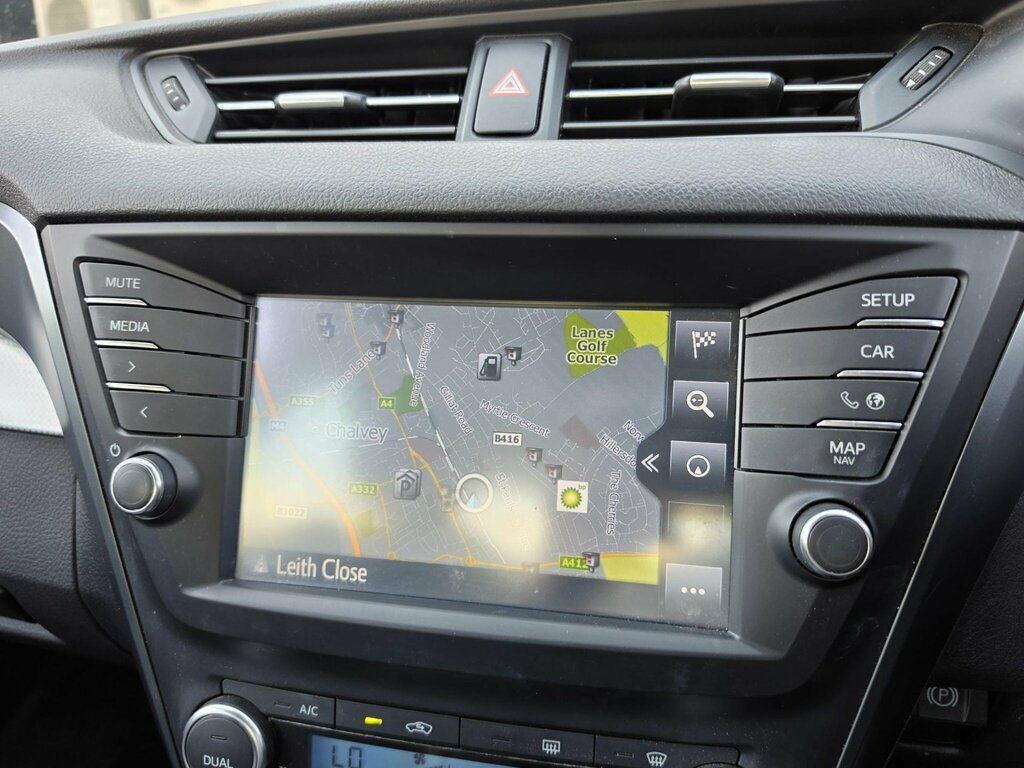 Toyota Avensis Active 1.8M Silver #39