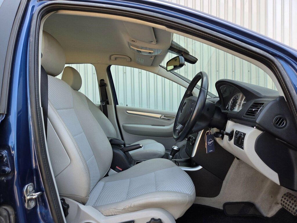 Mercedes-Benz B Class 2.0 B180 Cdi Sport Cvt Silver #18