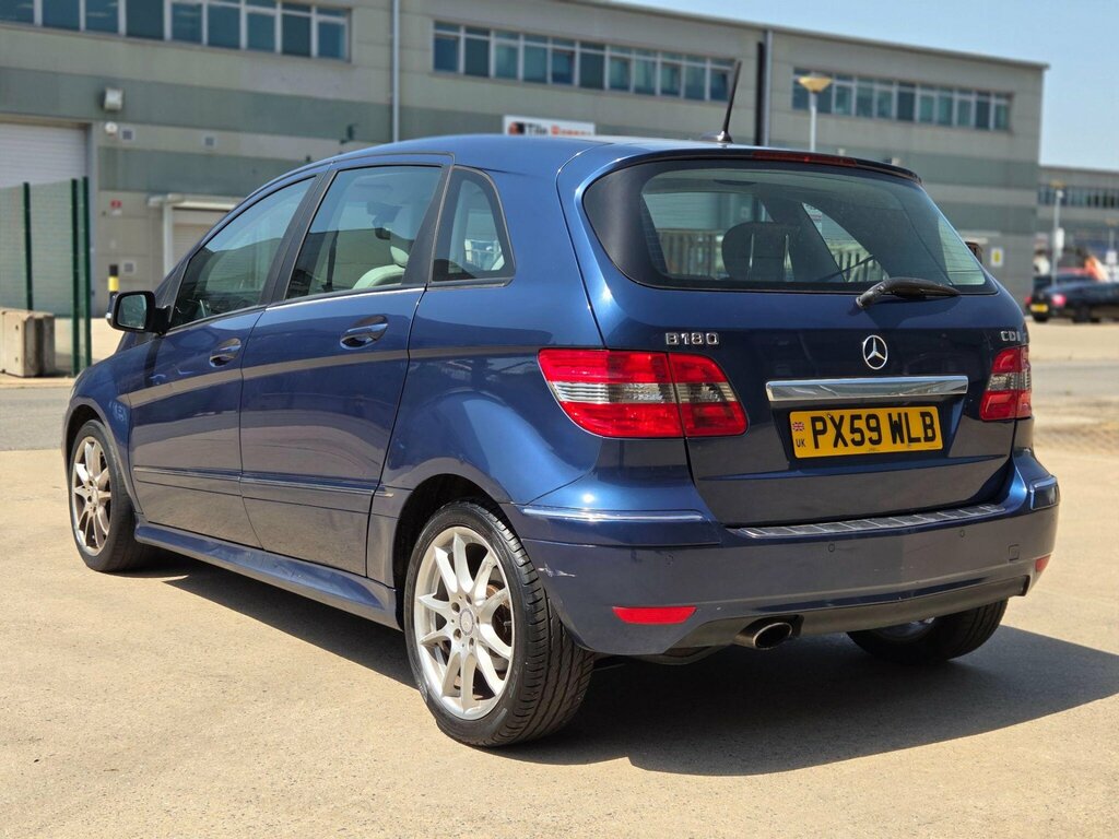 Mercedes-Benz B Class 2.0 B180 Cdi Sport Cvt Blue #3
