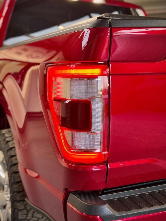 Ford F-150 Pickup Black #21