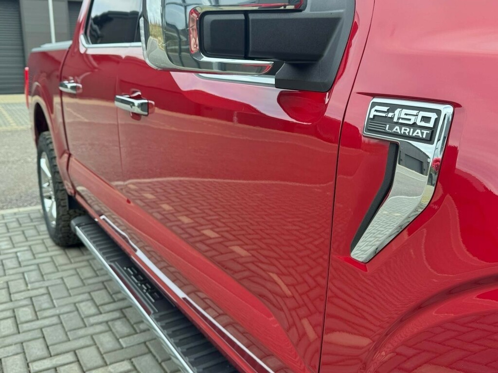 Ford F-150 Pickup Black #17