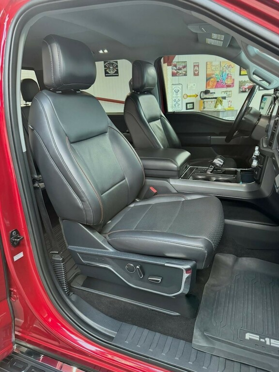 Ford F-150 Pickup Black #6