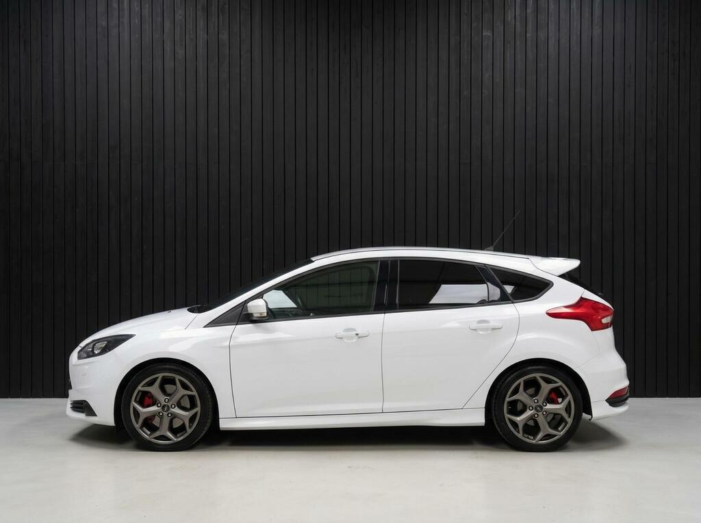 Ford Focus 2.0T Ecoboost St-2 Euro 5 Ss HD62LRL White #5