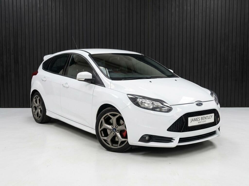 Ford Focus 2.0T Ecoboost St-2 Euro 5 Ss White
