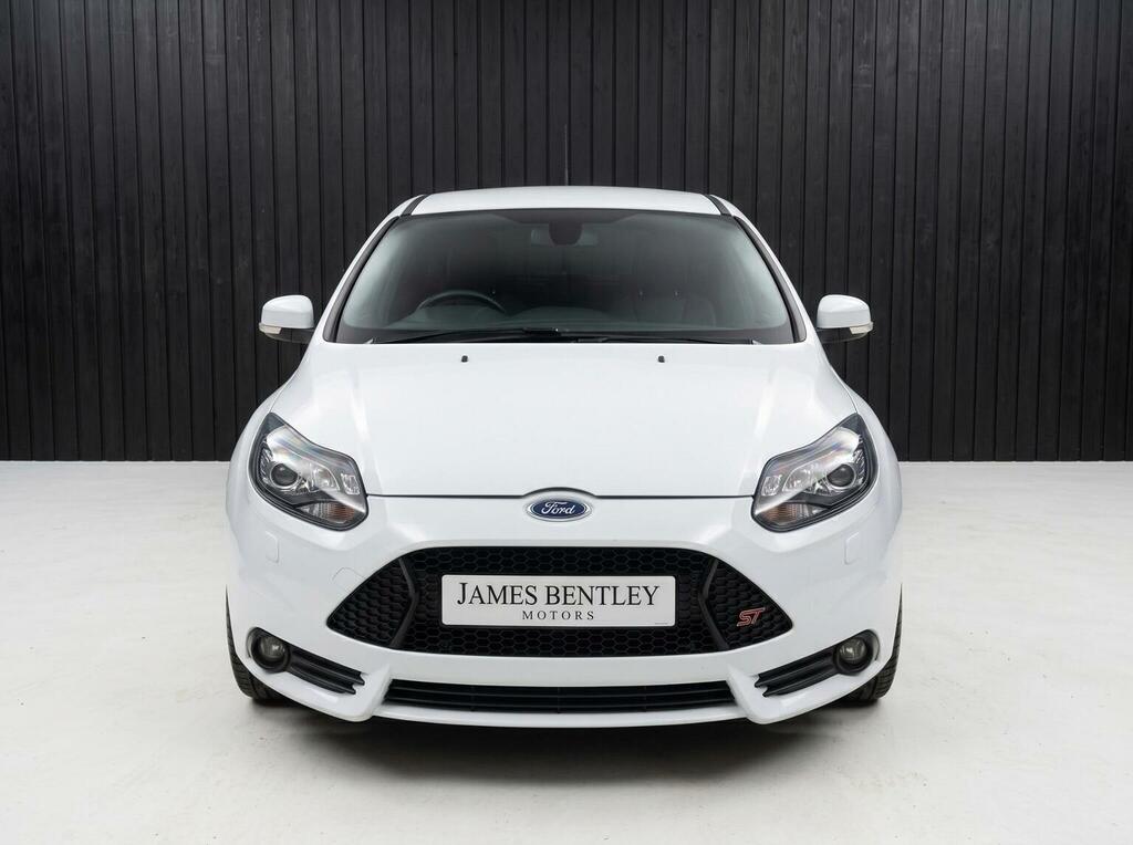 Ford Focus 2.0T Ecoboost St-2 Euro 5 Ss HD62LRL White #2