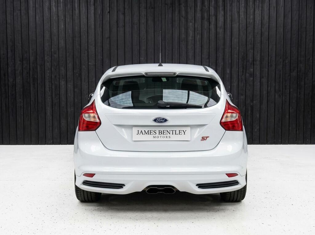 Ford Focus 2.0T Ecoboost St-2 Euro 5 Ss HD62LRL White #6