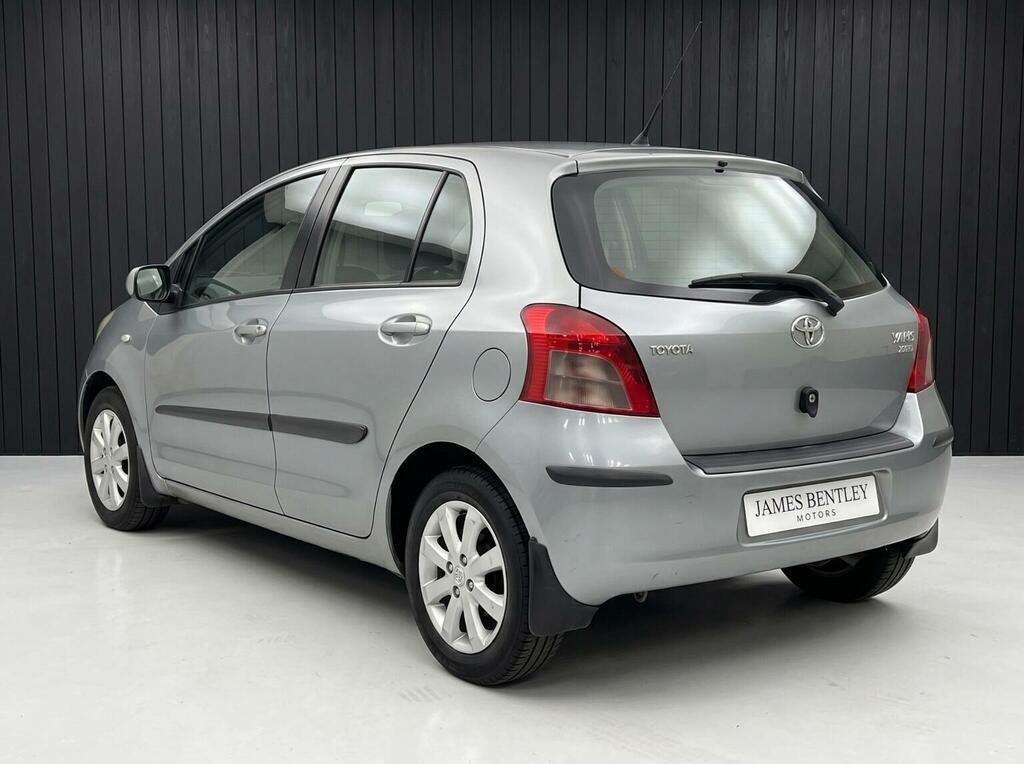 Toyota Yaris Tr Black #4