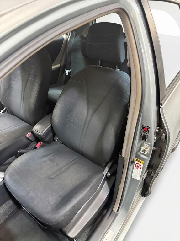 Toyota Yaris Tr Black #13