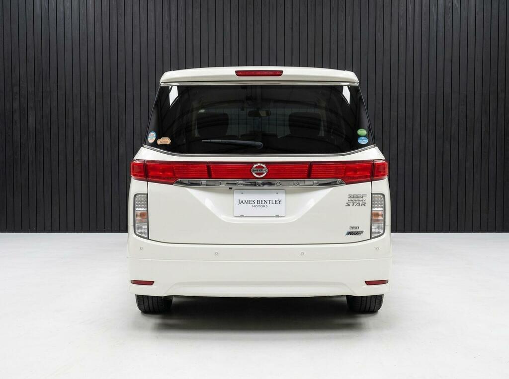 Nissan Elgrand Campervan #7