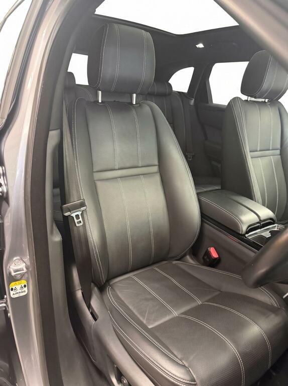 Land Rover Range Rover Velar Edition Black #9