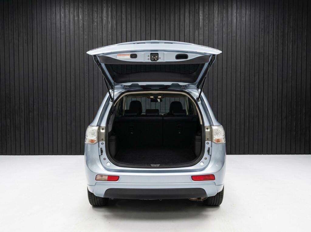 Mitsubishi Outlander Gx3 White #13