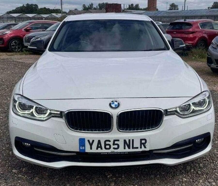 BMW 3 Series 320D Ed Plus Blue #4