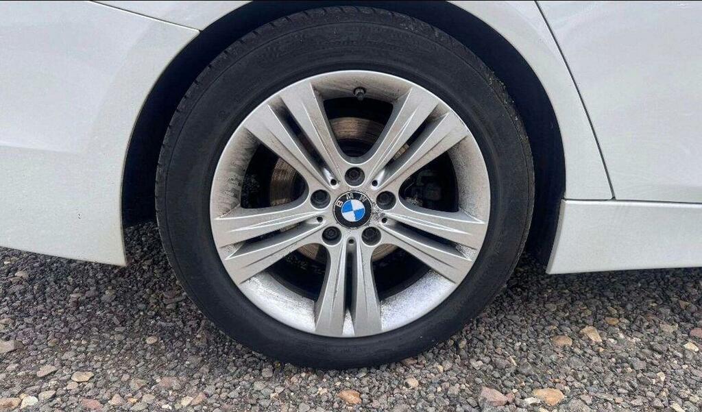 BMW 3 Series 320D Ed Plus Blue #14