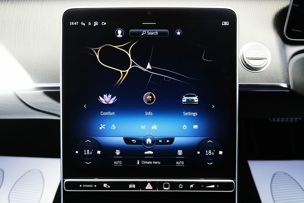 Mercedes-Benz S Class Amg Line Silver #28