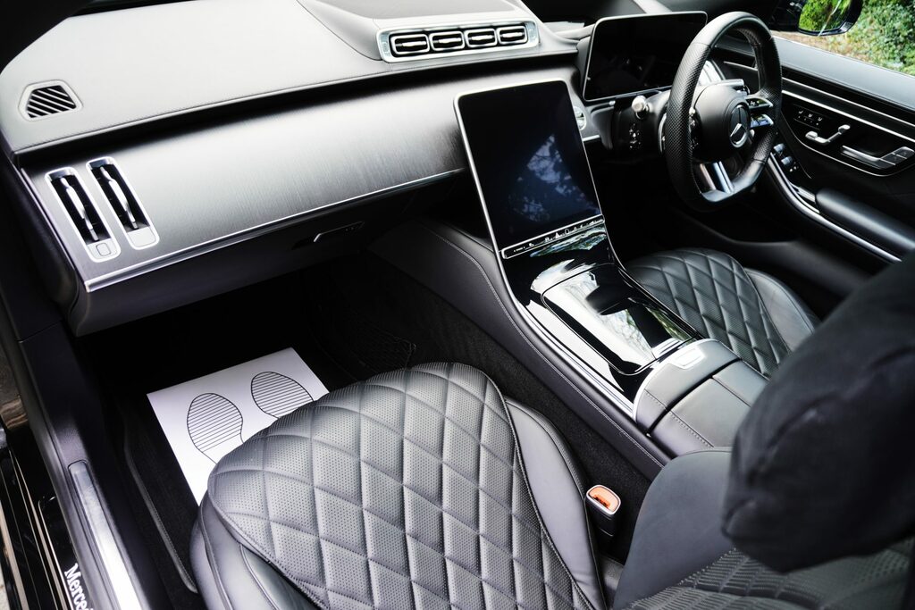 Mercedes-Benz S Class Amg Line Silver #58