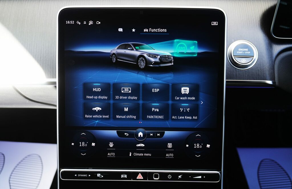 Mercedes-Benz S Class Amg Line Silver #36