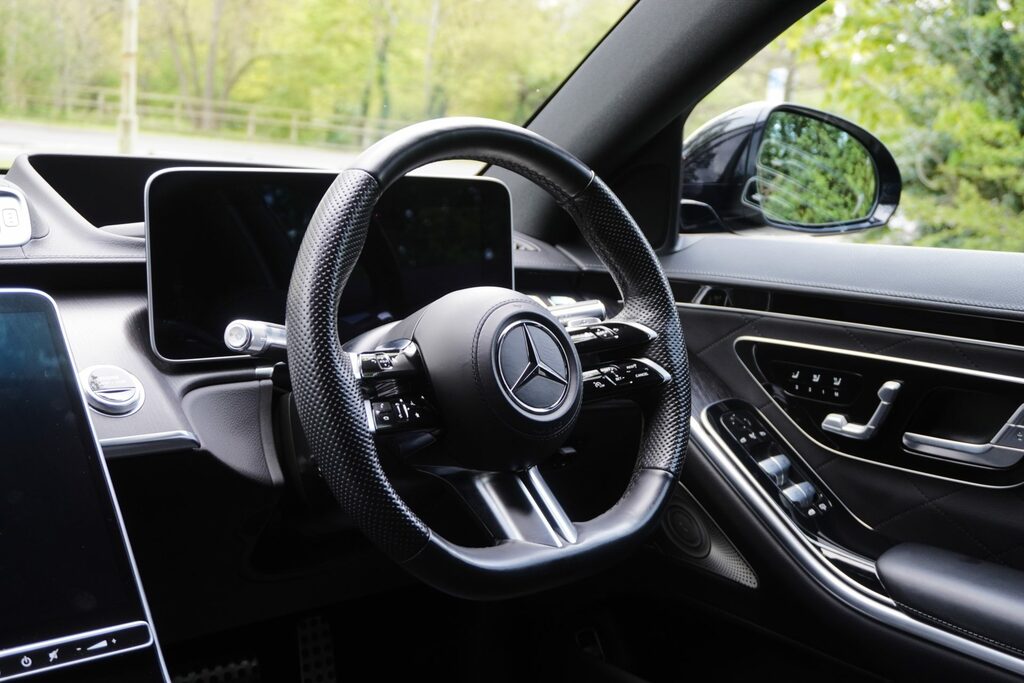 Mercedes-Benz S Class Amg Line Silver #23