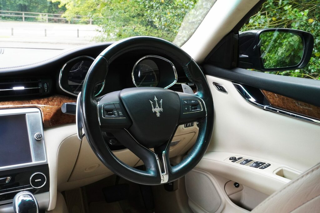 Maserati Quattroporte 3.0 Dv6 Blue #26