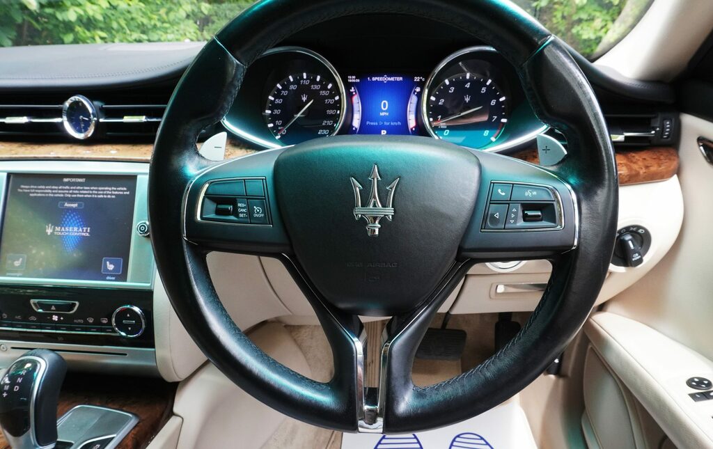 Maserati Quattroporte 3.0 Dv6 Blue #37