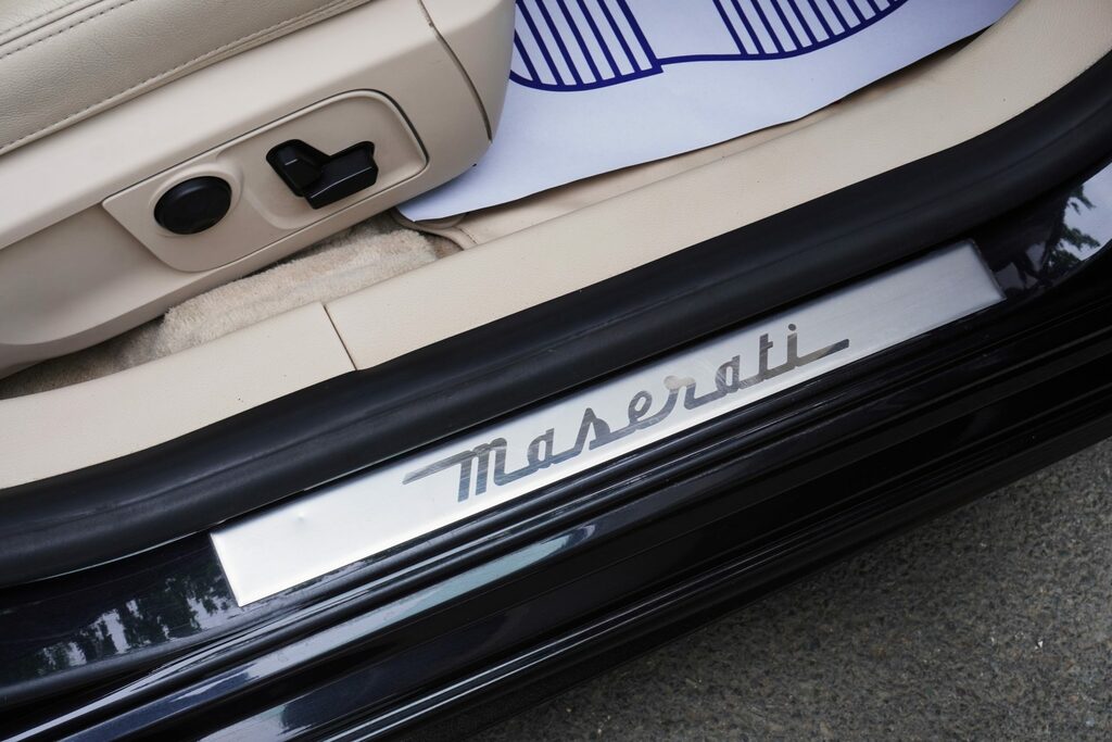 Maserati Quattroporte 3.0 Dv6 Blue #19