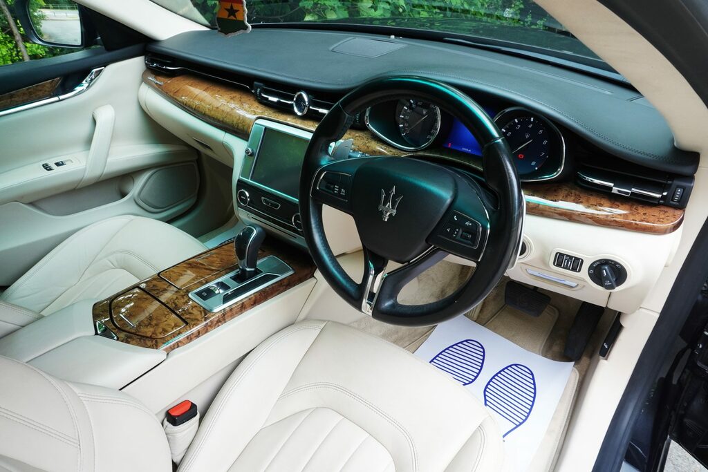 Maserati Quattroporte 3.0 Dv6 Blue #14