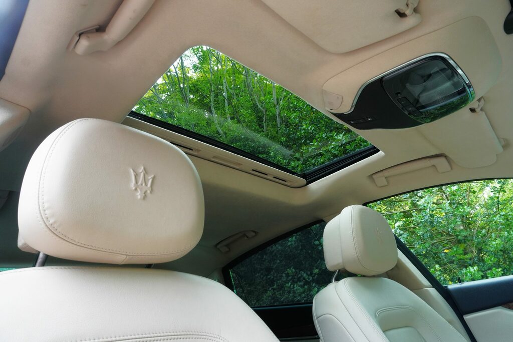 Maserati Quattroporte 3.0 Dv6 Blue #24