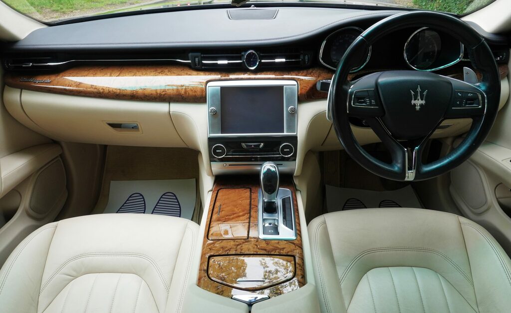 Maserati Quattroporte 3.0 Dv6 Blue #25