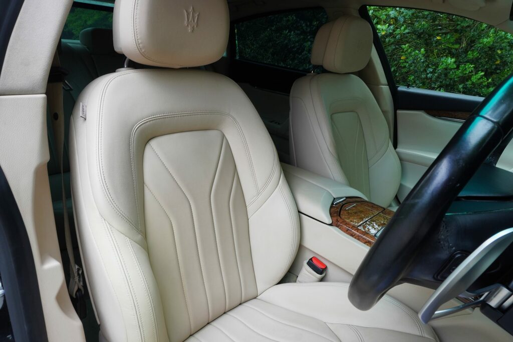Maserati Quattroporte 3.0 Dv6 Blue #20