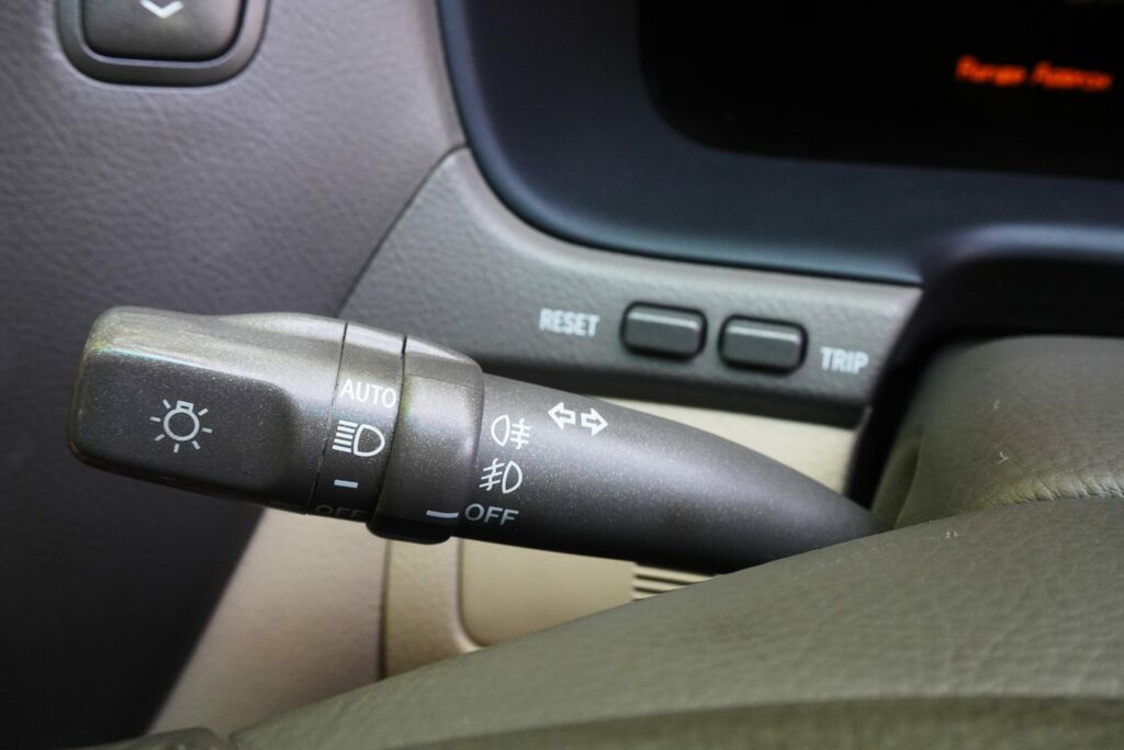 Lexus LS 4.3 430 Silver #37