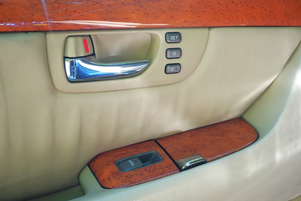 Lexus LS 4.3 430 Silver #70
