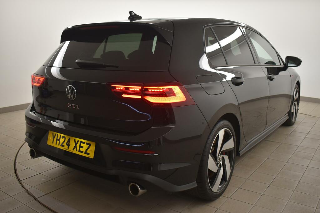 Volkswagen Golf 2.0 Tsi Gti Dsg YH24XEZ Black #4
