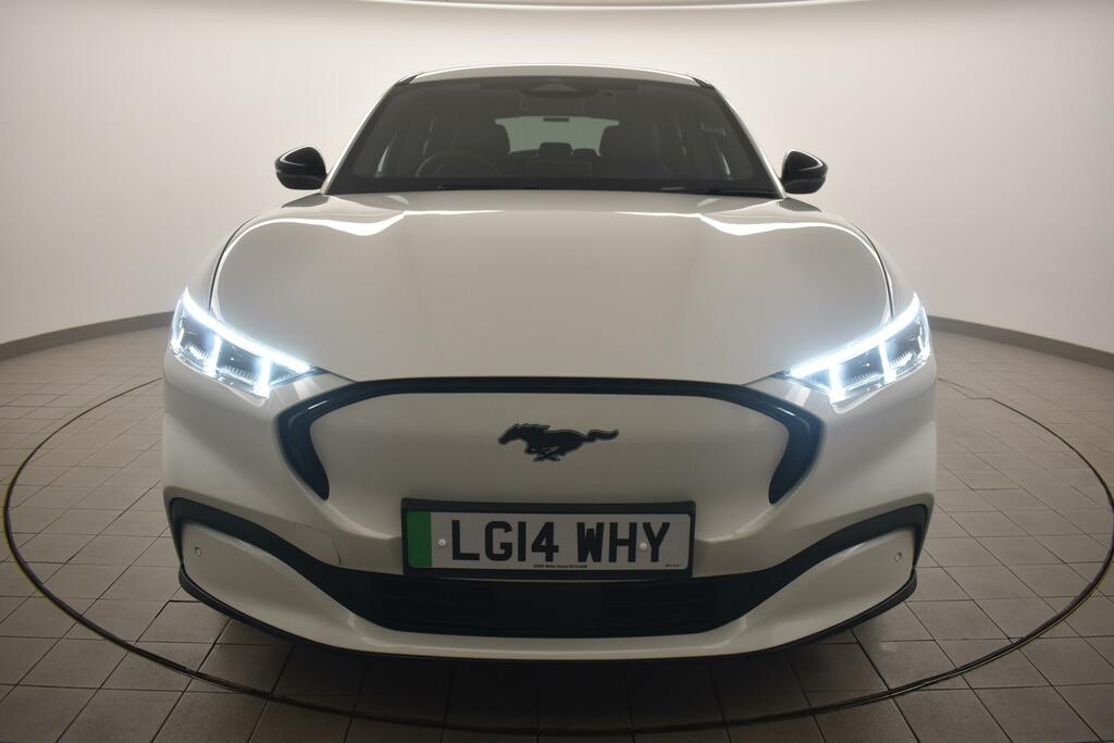 Ford Mustang Mach-E 198Kw Standard Range 68Kwh Awd LG14WHY White #4