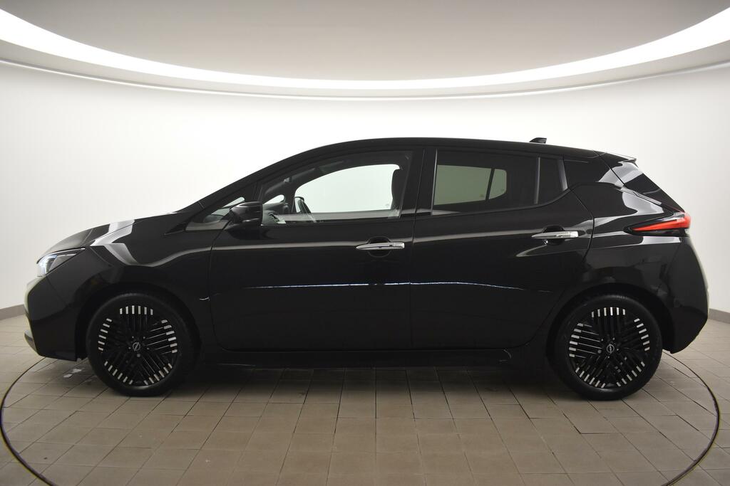 Nissan Leaf 110Kw Tekna 39Kwh Black #6