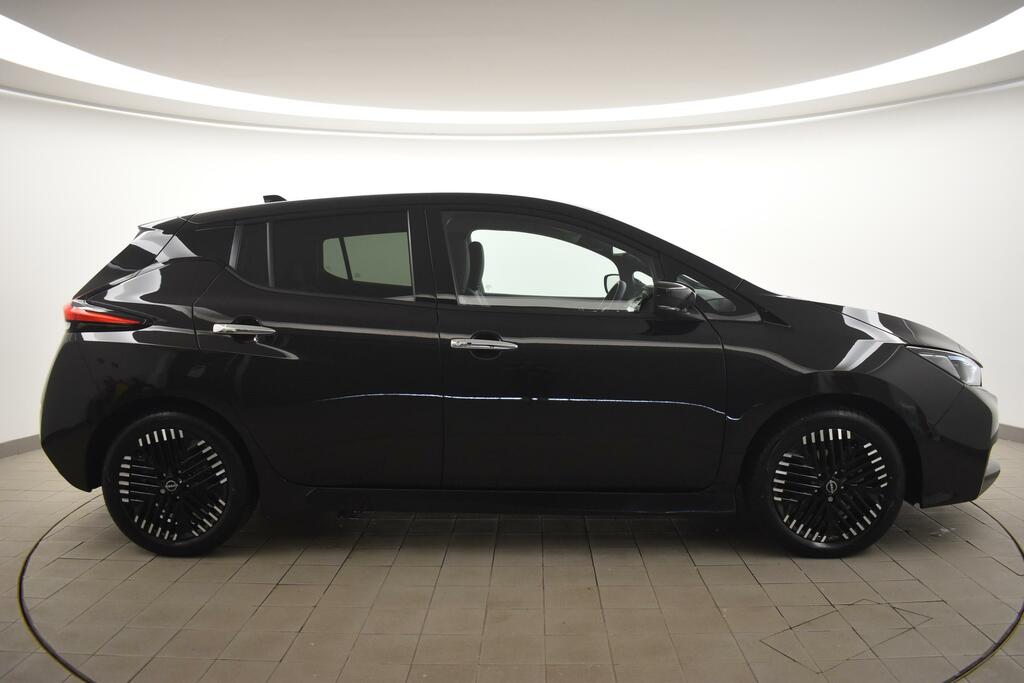 Nissan Leaf 110Kw Tekna 39Kwh Black #2