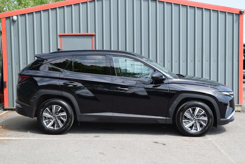 Hyundai Tucson 1.6 Tgdi Se Connect 2Wd WGZ6831 Black #2
