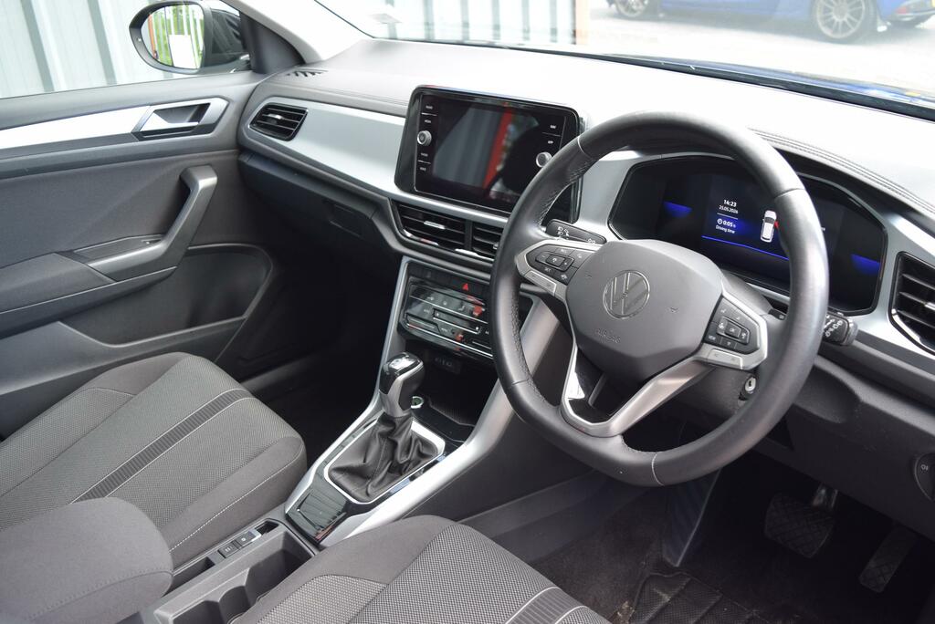Volkswagen T-Roc 1.5 Tsi Life Dsg YIG6645 Black #3