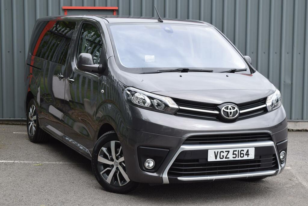 Toyota Proace Verso 2.0D 180 Family Medium 8 Speed Grey