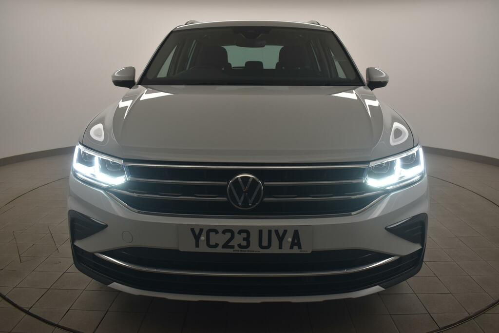 Volkswagen Tiguan 1.5 Tsi 150 Elegance Dsg YC23UYA White #5