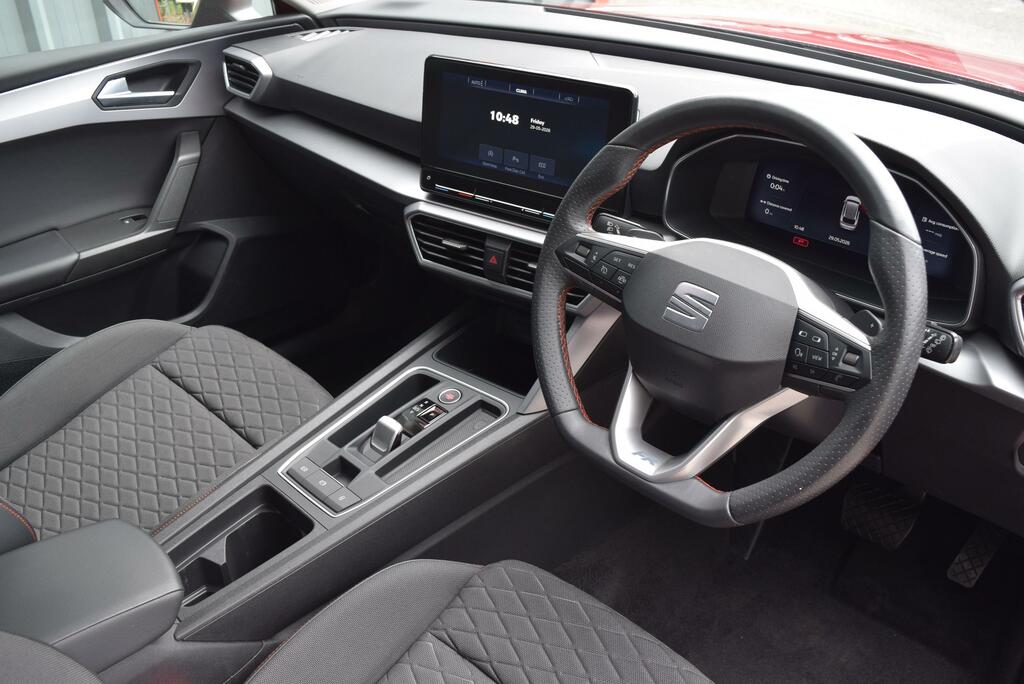 Seat Leon 1.5 Etsi 150 Fr Dsg PXZ4173 Red #3